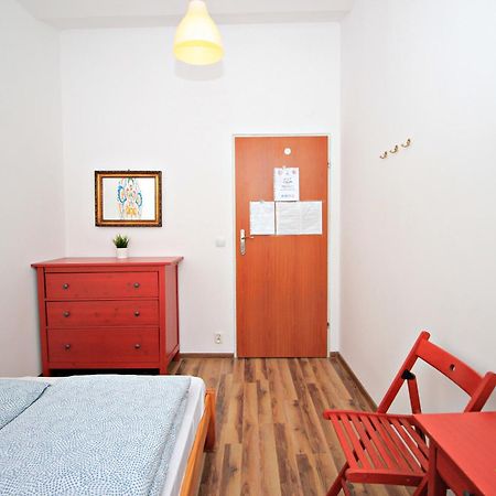 Hostel Cinnamon Краков Экстерьер фото