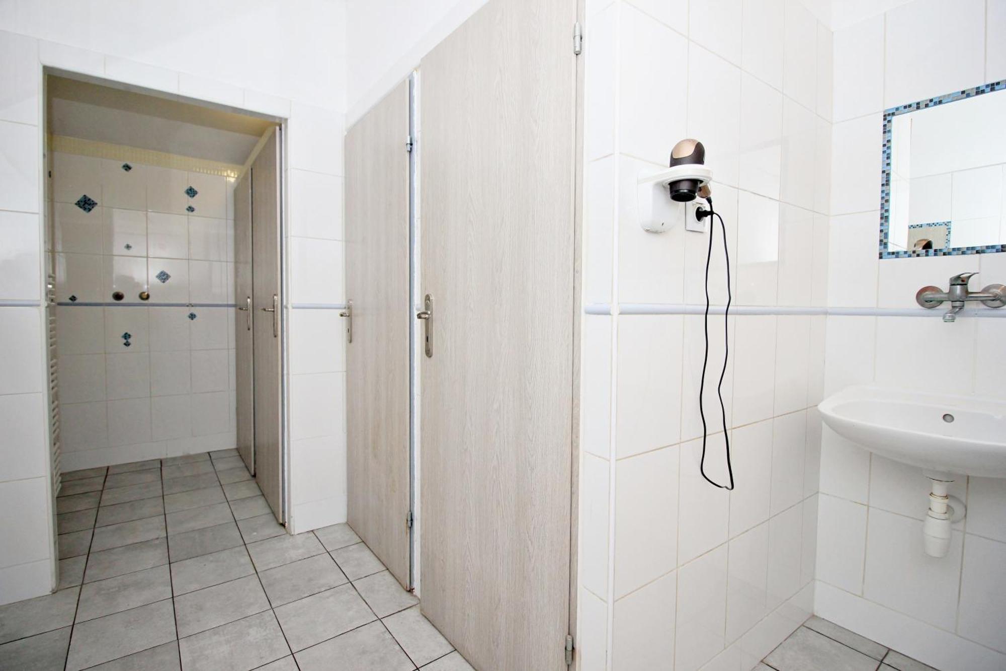 Hostel Cinnamon Краков Экстерьер фото