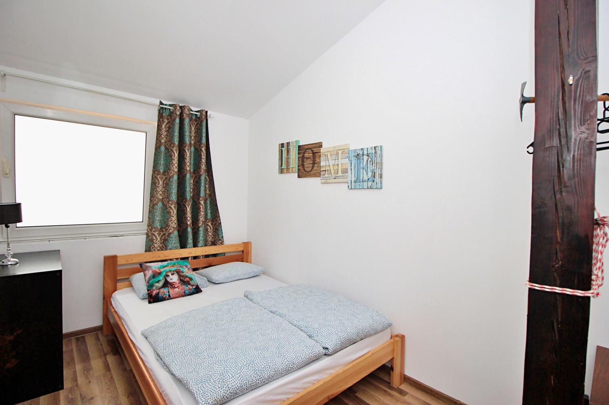 Hostel Cinnamon Краков Экстерьер фото