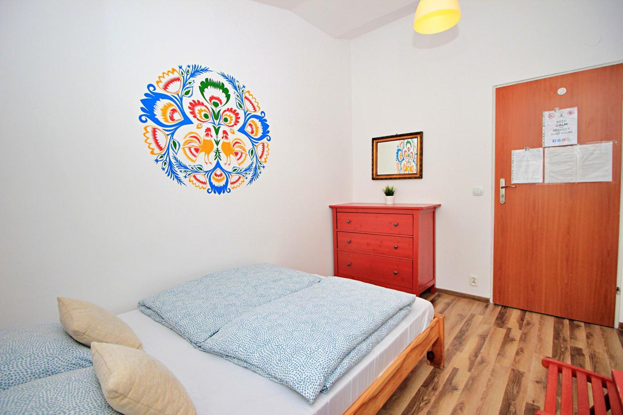 Hostel Cinnamon Краков Экстерьер фото