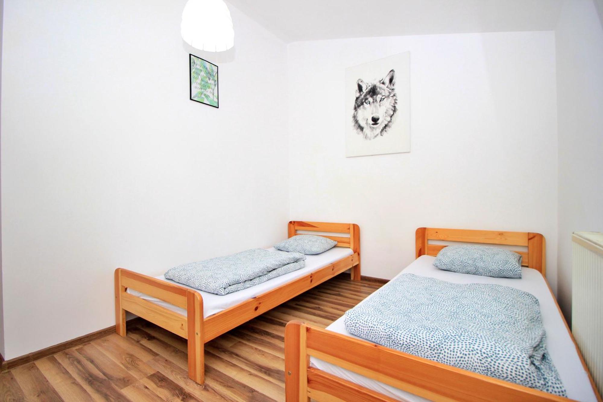 Hostel Cinnamon Краков Экстерьер фото