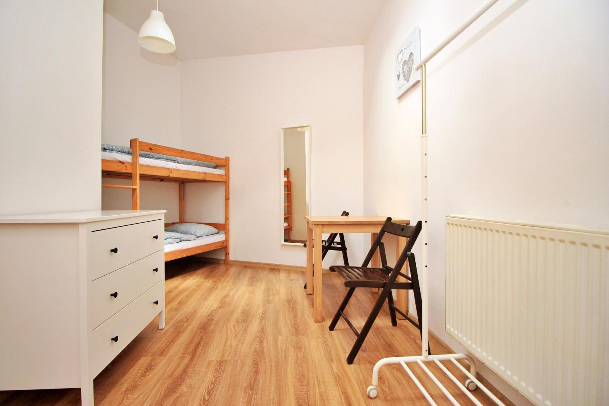 Hostel Cinnamon Краков Экстерьер фото