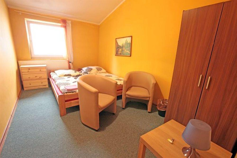 Hostel Cinnamon Краков Экстерьер фото