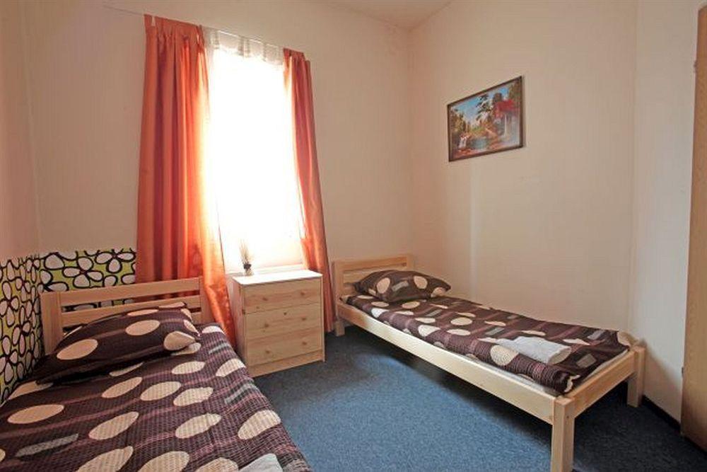 Hostel Cinnamon Краков Экстерьер фото