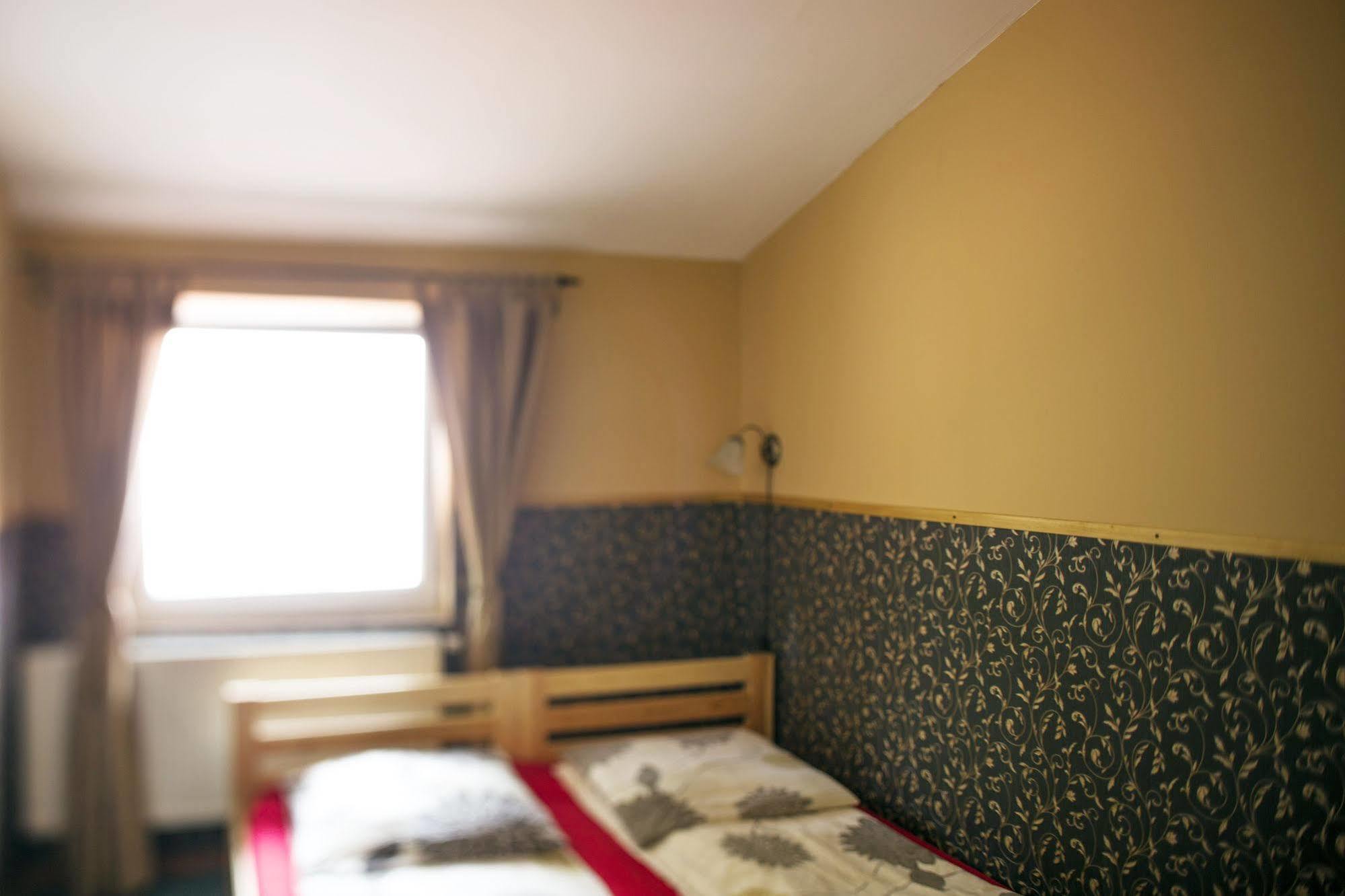 Hostel Cinnamon Краков Экстерьер фото