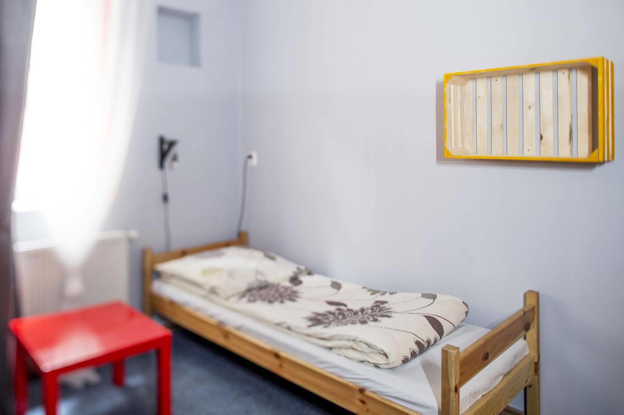 Hostel Cinnamon Краков Экстерьер фото
